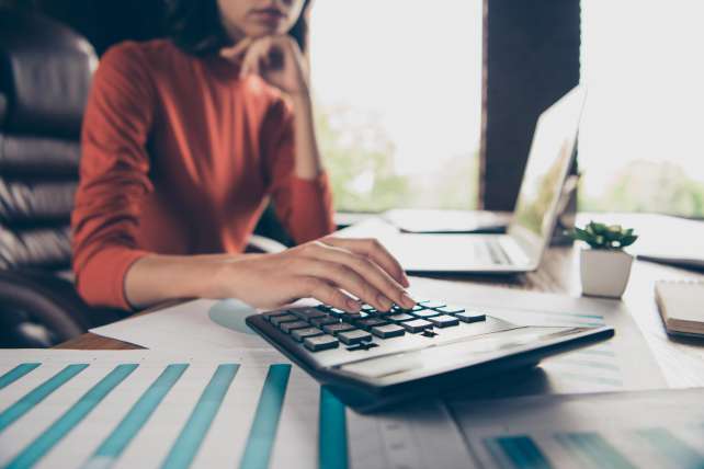 Razlika med davkom na dobiček in kapitalskim dobičkom