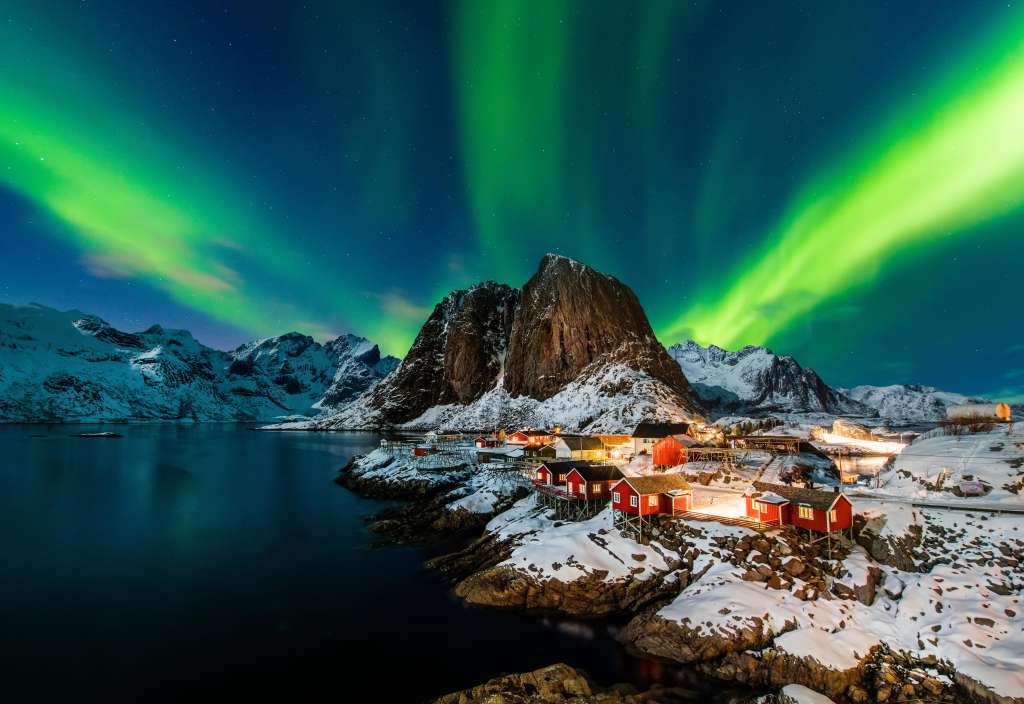 Islandija in polarni sij za krompirjeve počitnice