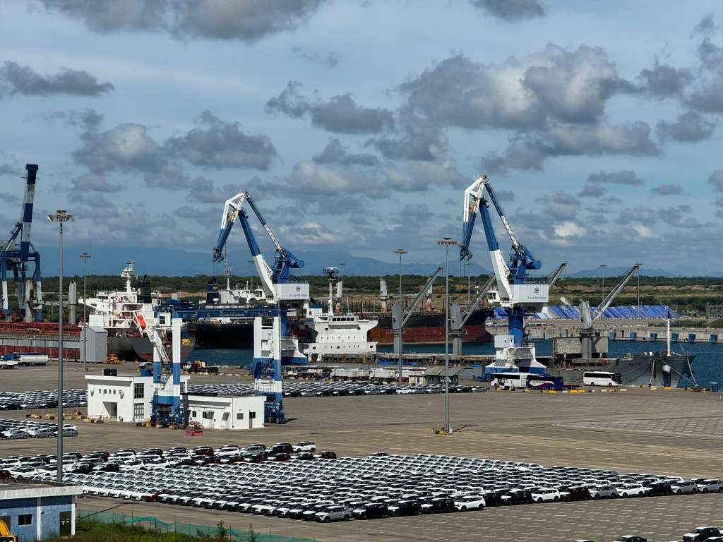 Magampura Mahinda Rajapaksa Cruise Port na Šrilanki